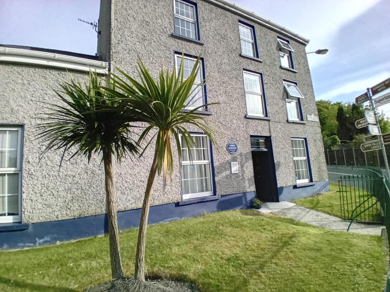 Failte Lodging Kenmare Town Centre Экстерьер фото